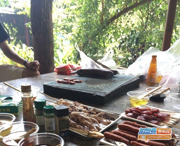 聚友海鲜烧烤加盟费