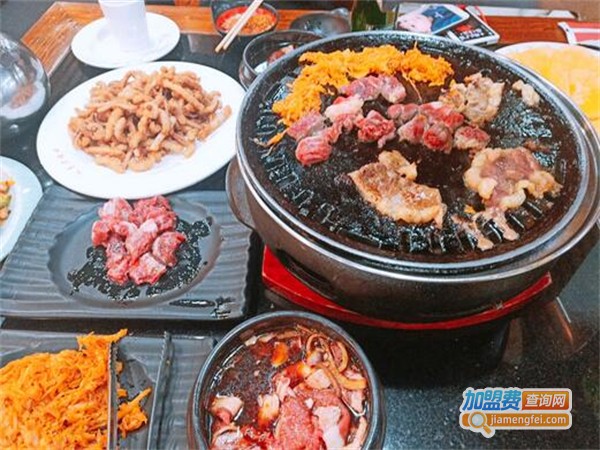 红高粱烤肉加盟费