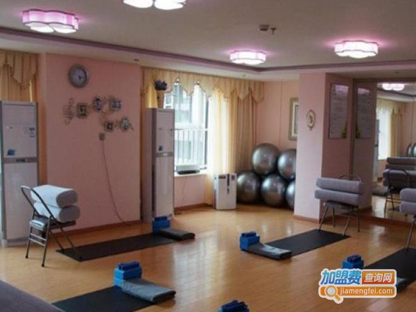 月靓母婴月子会所加盟费