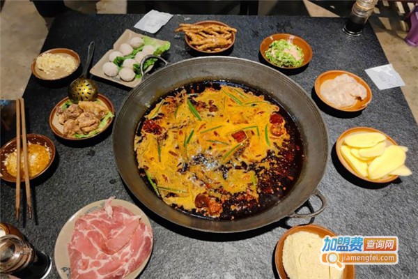 辣锅匠火锅研究所加盟费