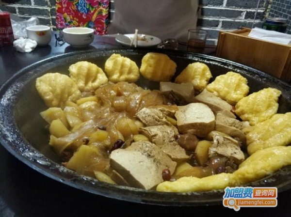 江湖乱炖铁锅炖加盟
