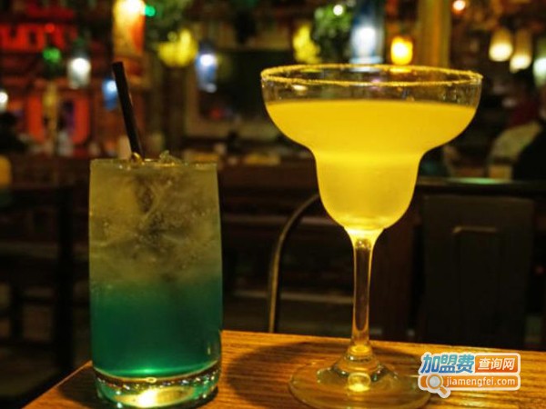 海雾里小酒馆加盟费用