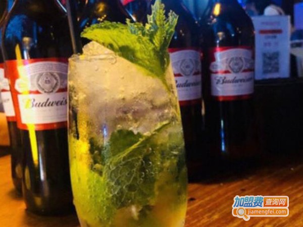 海雾里小酒馆加盟费用