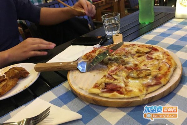 九块九披萨加盟费