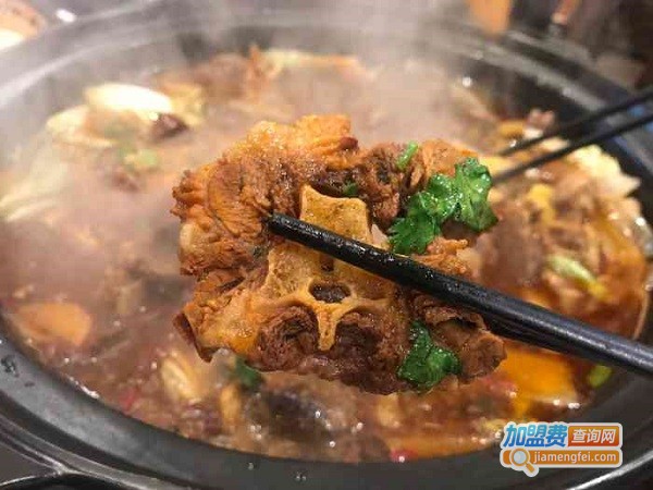 闯关东牛排牛尾一锅香加盟费