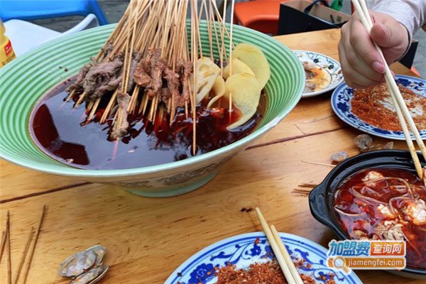 啖三花麻辣烫加盟费