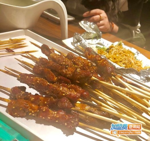 黄二烧烤加盟费