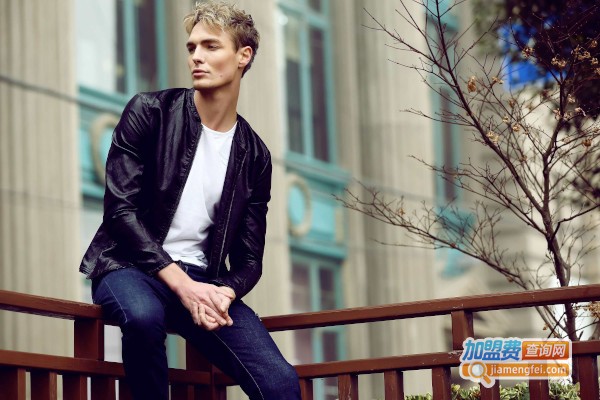 龙达飞男装加盟