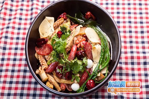 煮满签麻辣烫加盟