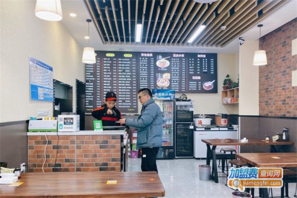 一桶红蹄猪脚饭加盟费