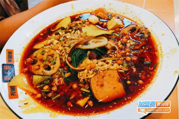 煮小篓盘盘麻辣烫加盟