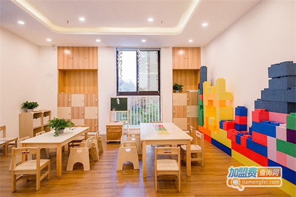 好姑姑托育园加盟费