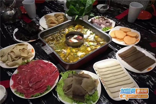 鼎呷呷铁锅鱼火锅加盟费