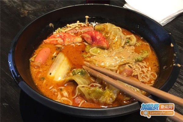 杜老鲜麻辣烫加盟费