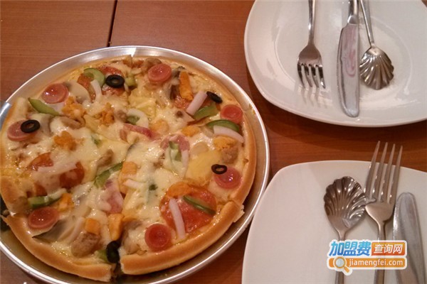 飞萨手握披萨加盟费