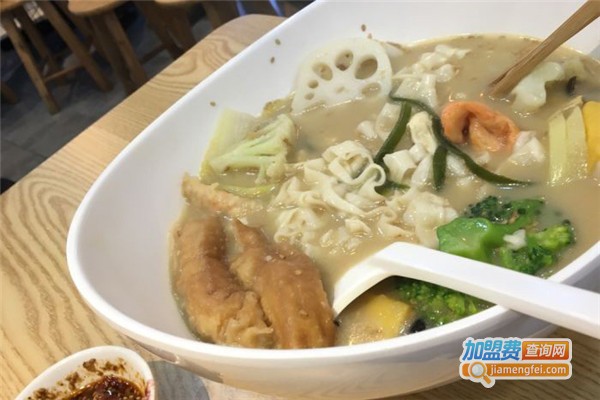 辣洋洋麻辣烫加盟费