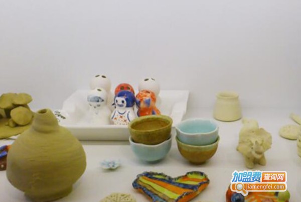 百变泥匠陶艺馆加盟费