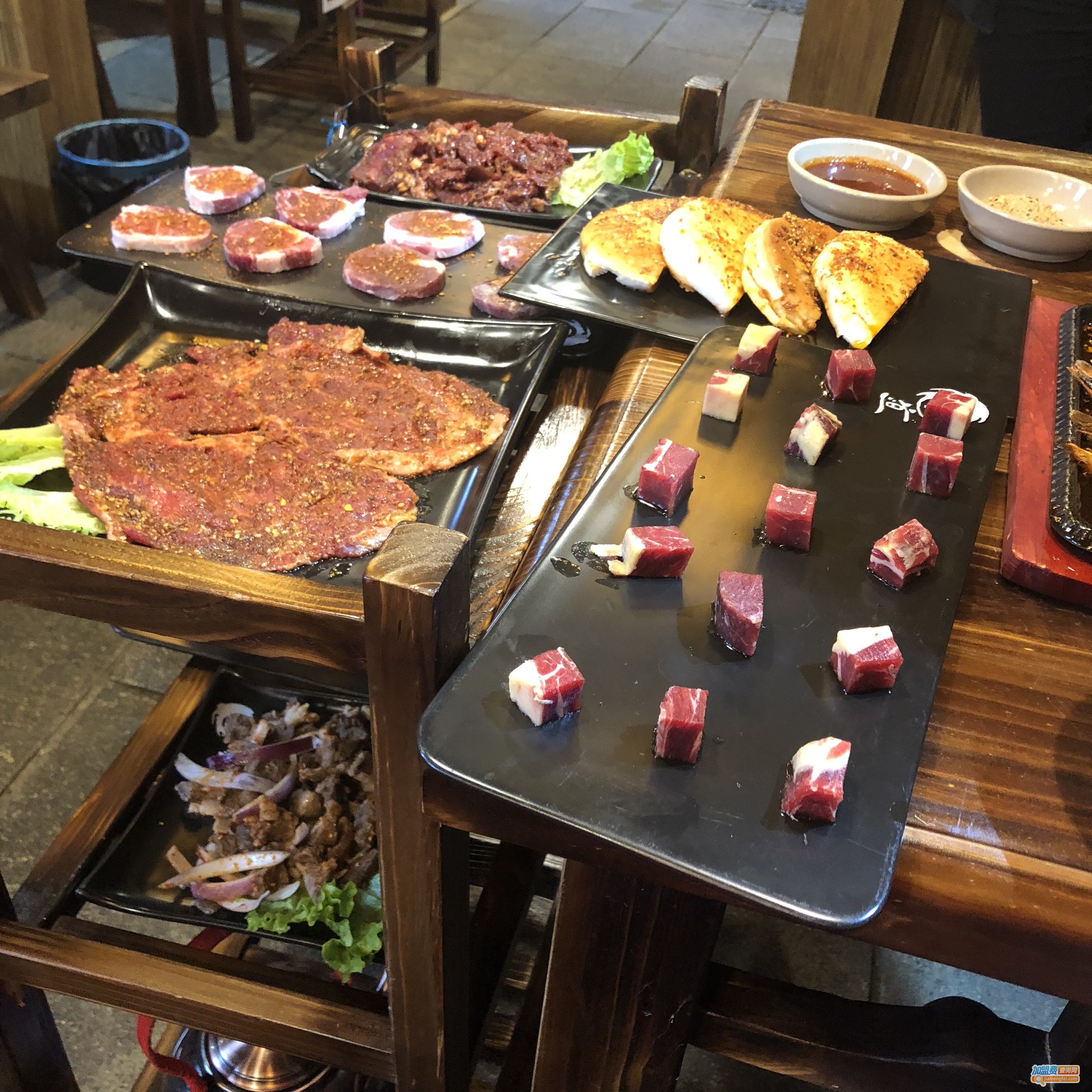 聚义厅烧烤加盟费