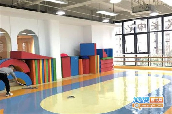 儿童运动成长中心加盟费