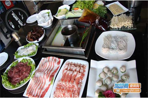 四川仁火锅加盟