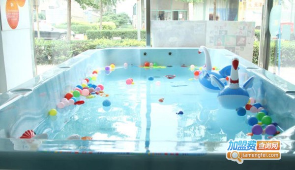 月儿湾婴儿游泳馆加盟费