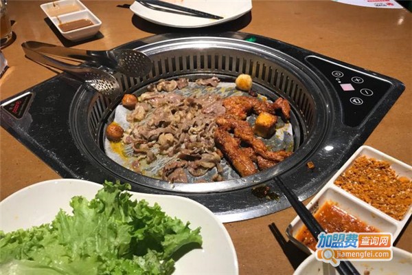 横贯线海鲜烤肉自助餐厅加盟费