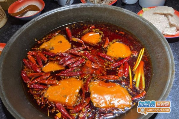 叶小辣花椒毛肚火锅加盟费