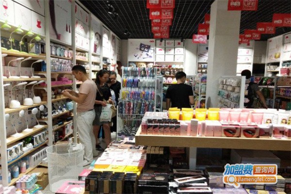 乡村十元店加盟费介绍，查看乡村十元店加盟费介绍详情！