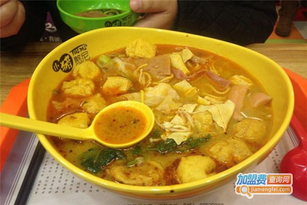 小猪憨尼麻辣烫加盟费