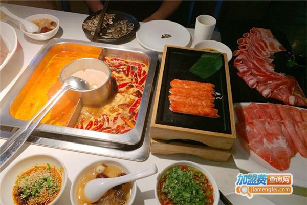 渝利火锅加盟费