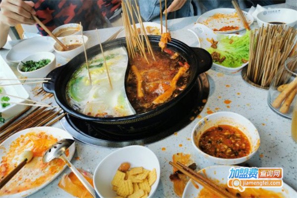 六位先生串串火锅加盟费