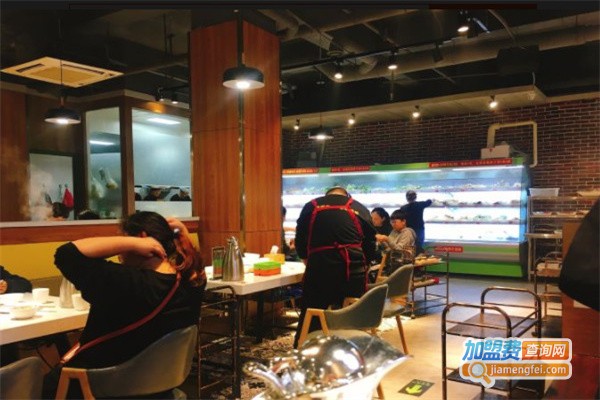 六位先生串串火锅加盟费