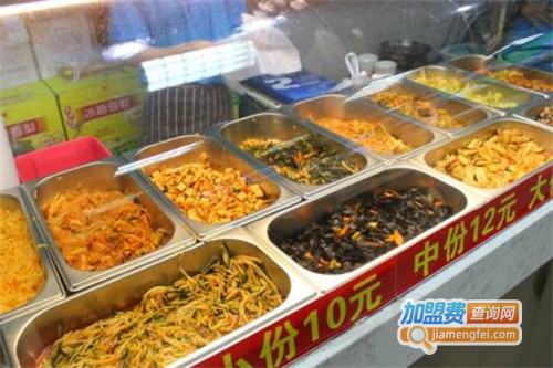 小馋猫烤肉拌饭加盟