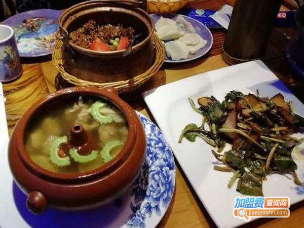 雀舞云南菜加盟费