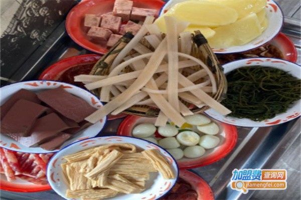 老巷子称盘麻辣烫加盟费