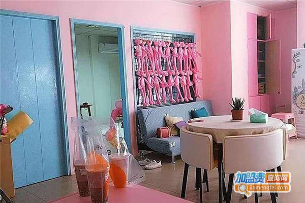 池夏主题自拍馆加盟费