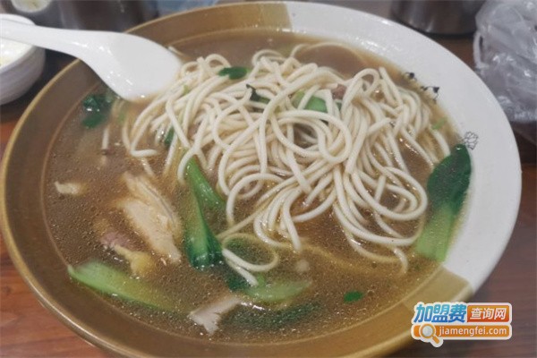 烂阿二牛排面馆加盟费