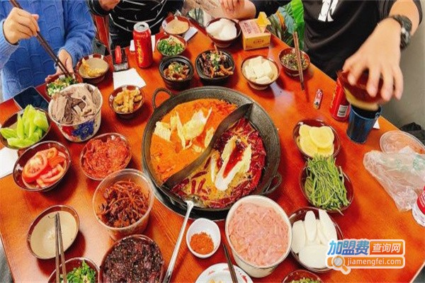 烫小嘴火锅加盟费