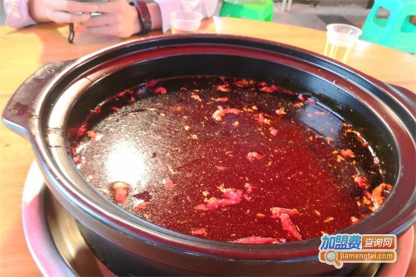 巴山味庄李记砂锅串串香加盟