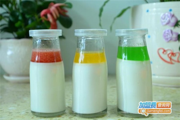 四季鲜奶吧加盟费