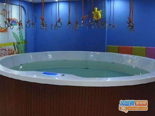 七彩泡泡婴儿游泳馆加盟费