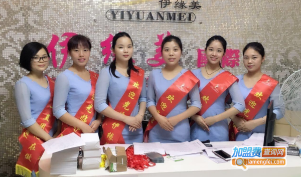 李姑婆鲜切牛肉自助火锅加盟