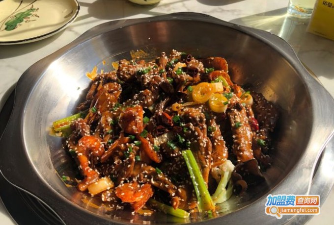 弘掌柜鸭爪爪特色火锅加盟费