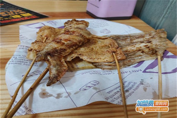 王炸串串加盟费累计要多少钱？