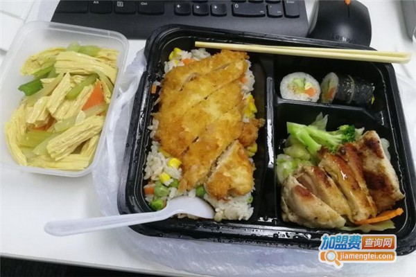 合利屋快餐加盟费