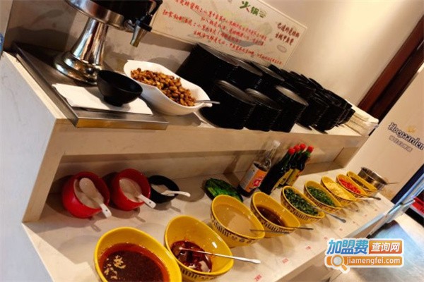 吓伟蚝门火锅加盟费