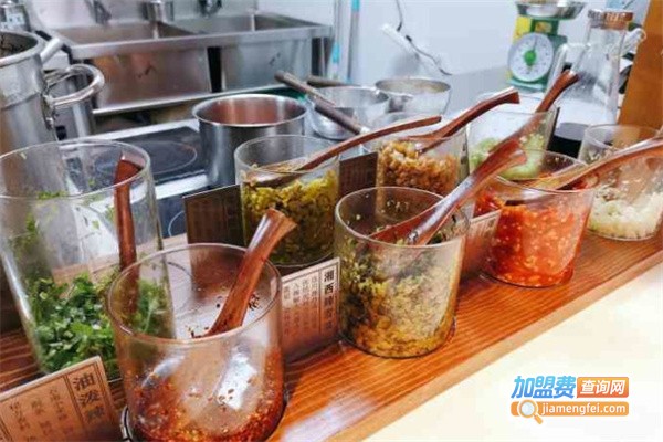 沈小满现磨粉面加盟费