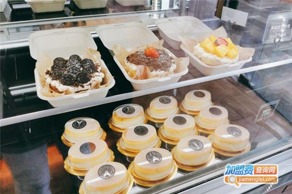 洛菲尔面包坊加盟费