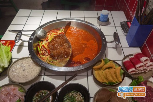 曾老实小碗菜火锅加盟费