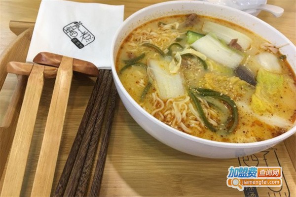 酱子煮麻辣烫加盟